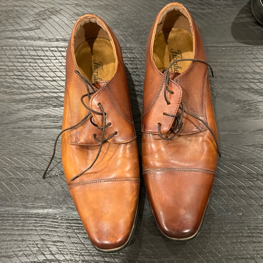 Men’s dress shoes